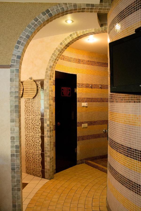 Hotel Aqvium Dnipro Exterior foto